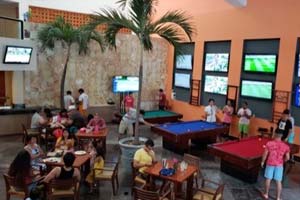 Lobby Sports Bar - Grand Oasis Palm